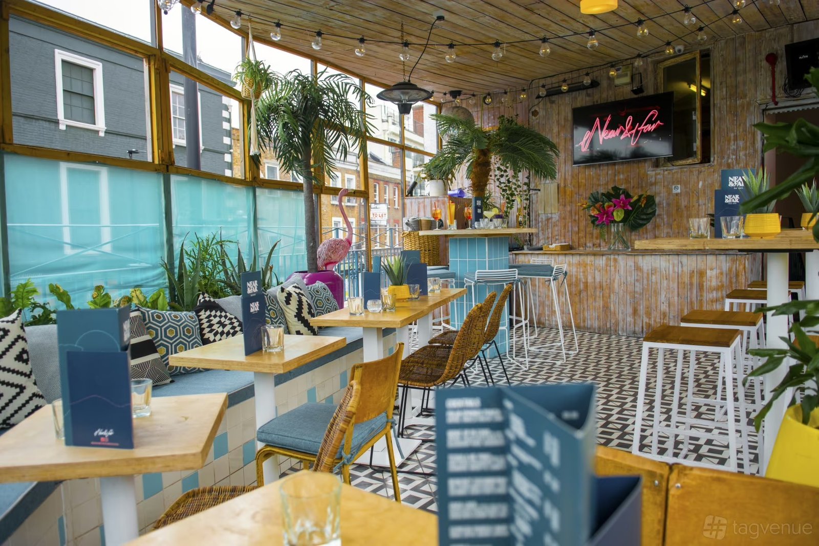 Studio 48 dining experience